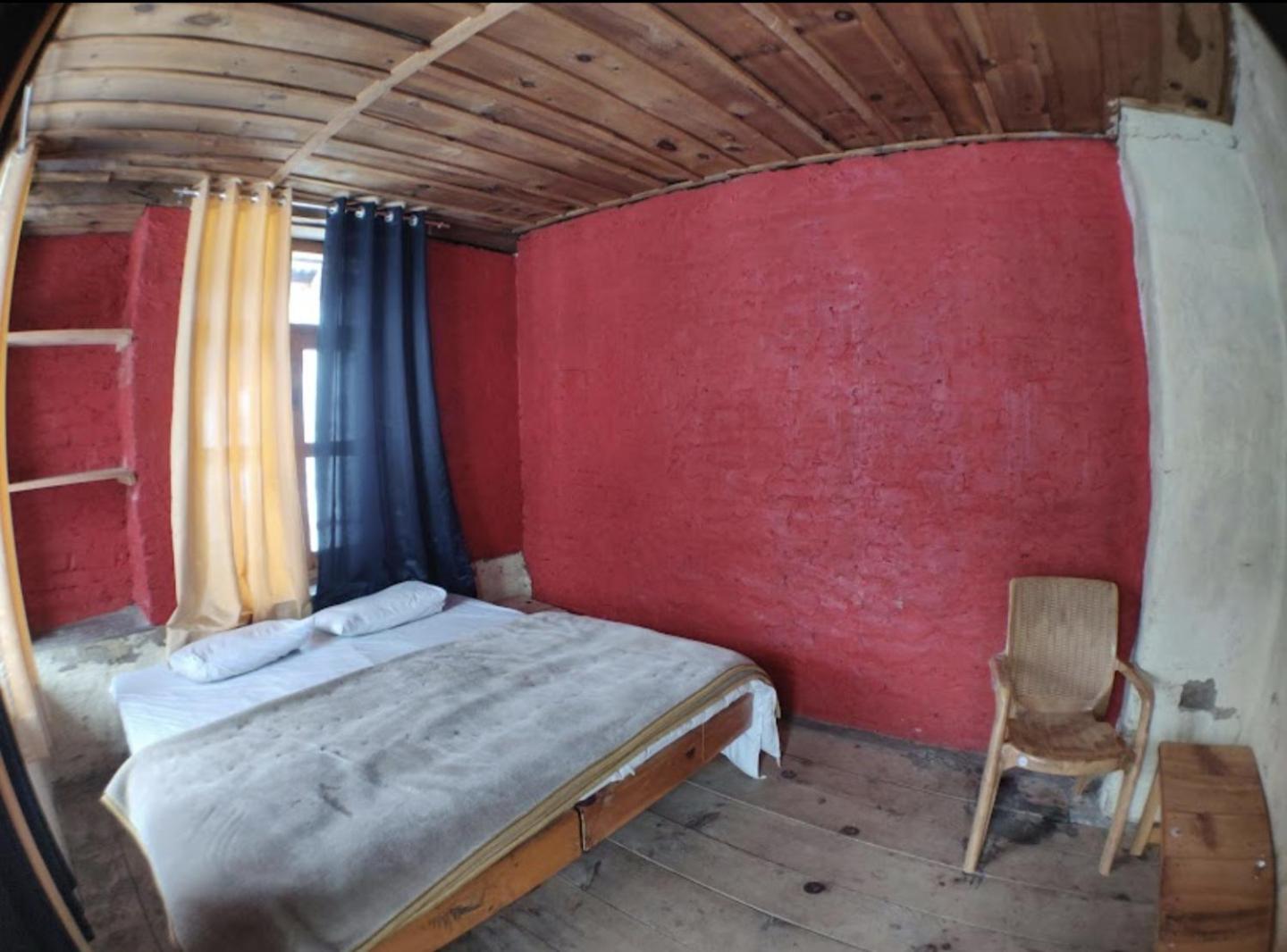 Hotel Holy Cow Cafe & Beds Kalgha Exterior foto